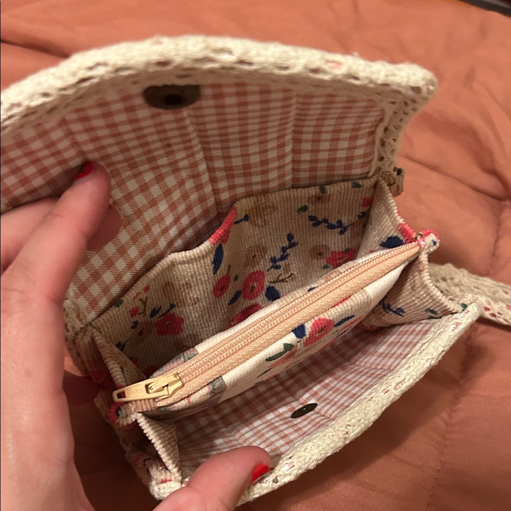 Homemade Floral Patchwork Wristlet - image 3